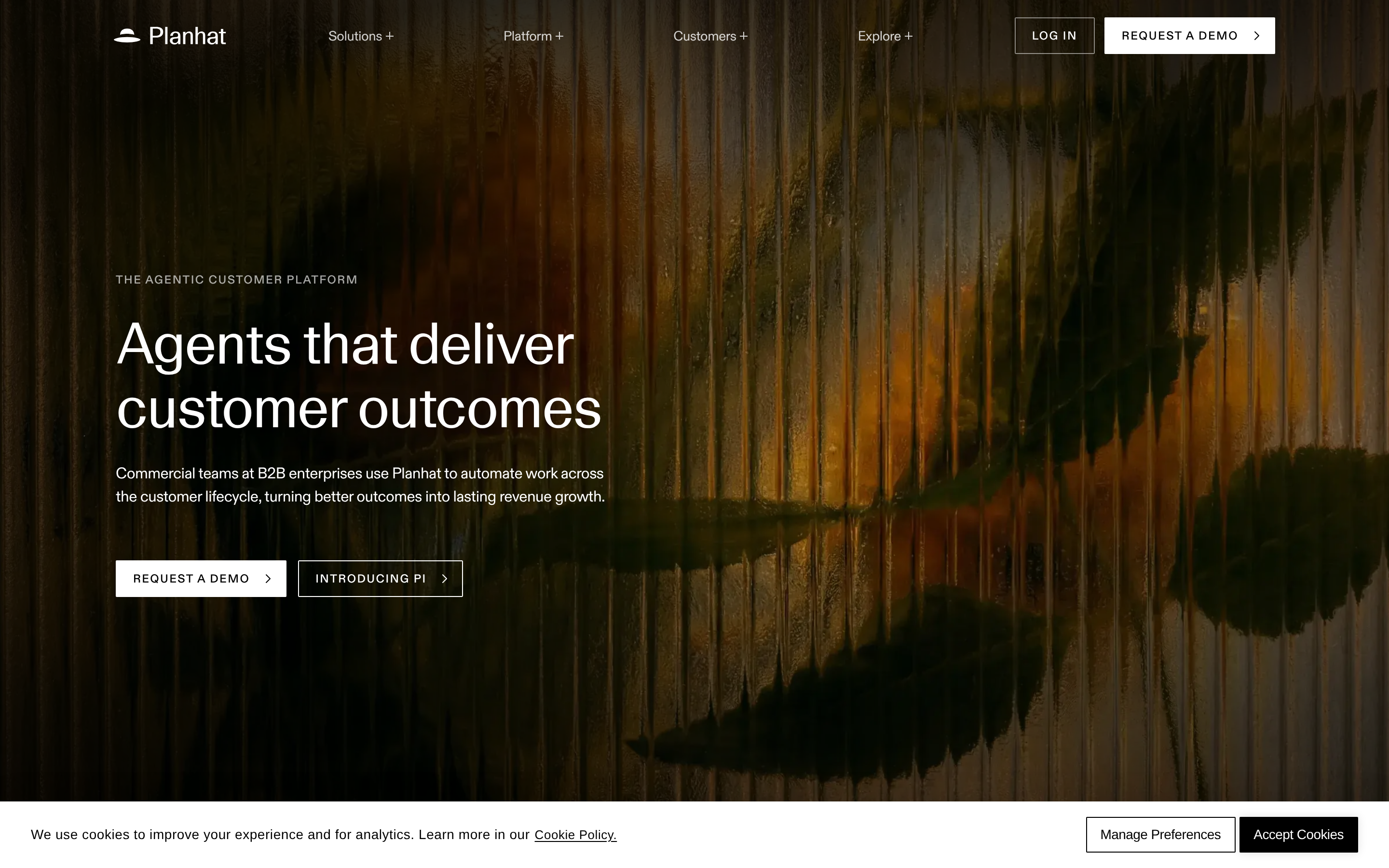 Planhat website screenshot — product, features and pricing